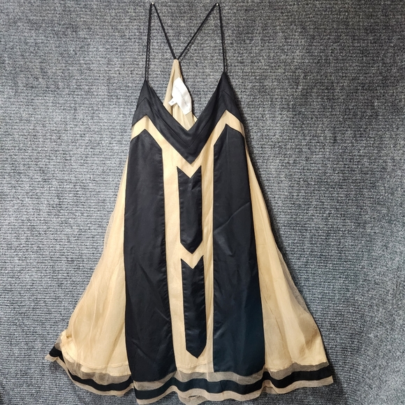 Elegant Black and Gold Mini Dress - Picture 1 of 9